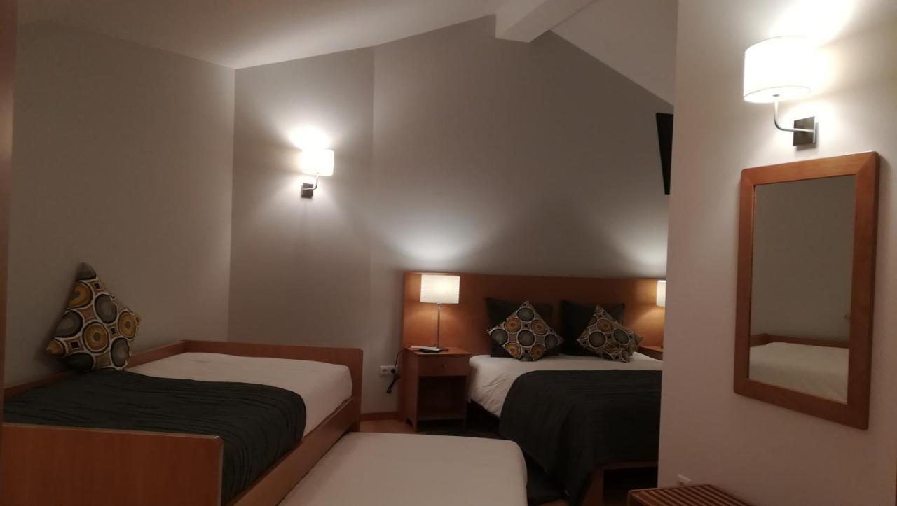 Casa Da Fonte Sagrada Hotell Loriga Exteriör bild
